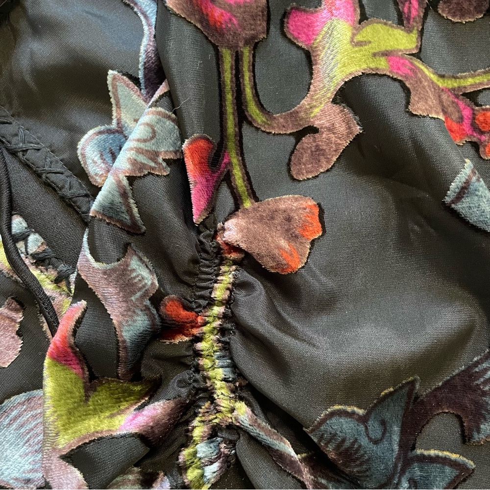 Tolani Colorful Velvet Floral Loose Fit Black Dress - Picture 9 of 13